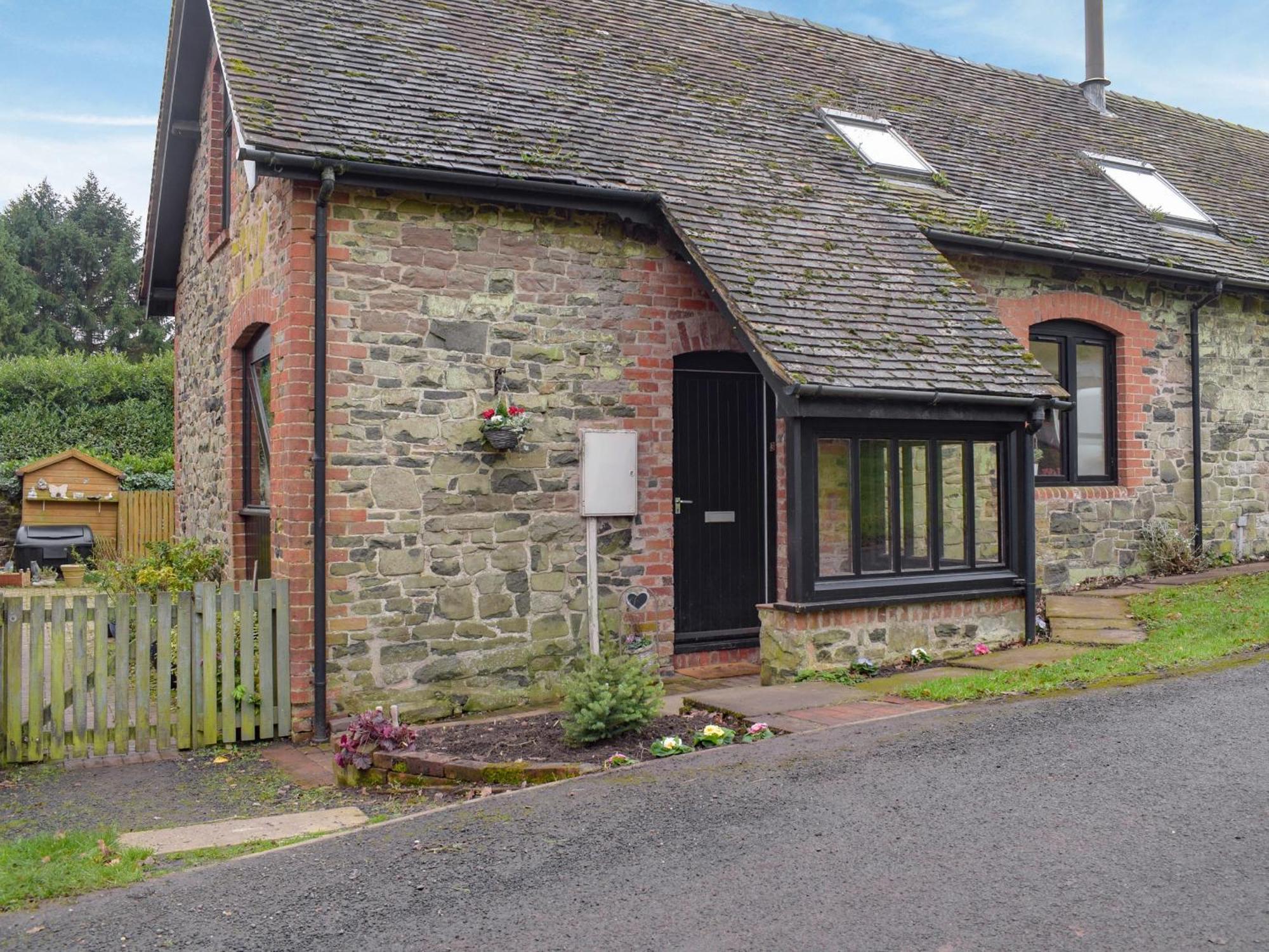 The Boyne Arms Cottage Burwarton Exterior photo